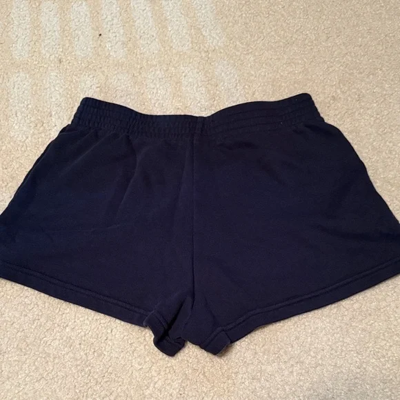 Aritzia TNA Navy sweatshorts - Picture 4 of 4
